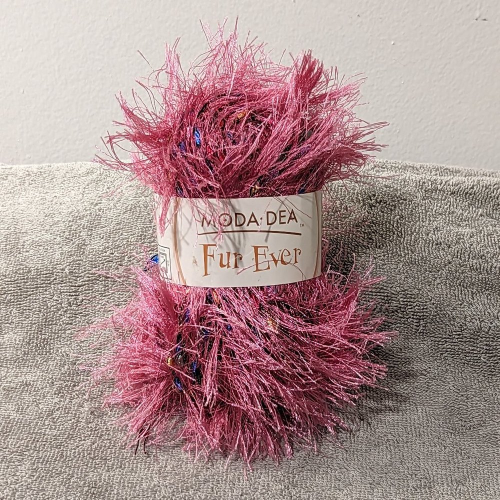 YARN Pink Furry Fuzzy Fun Fur Moda Dea Fur Ever Pinksuation
